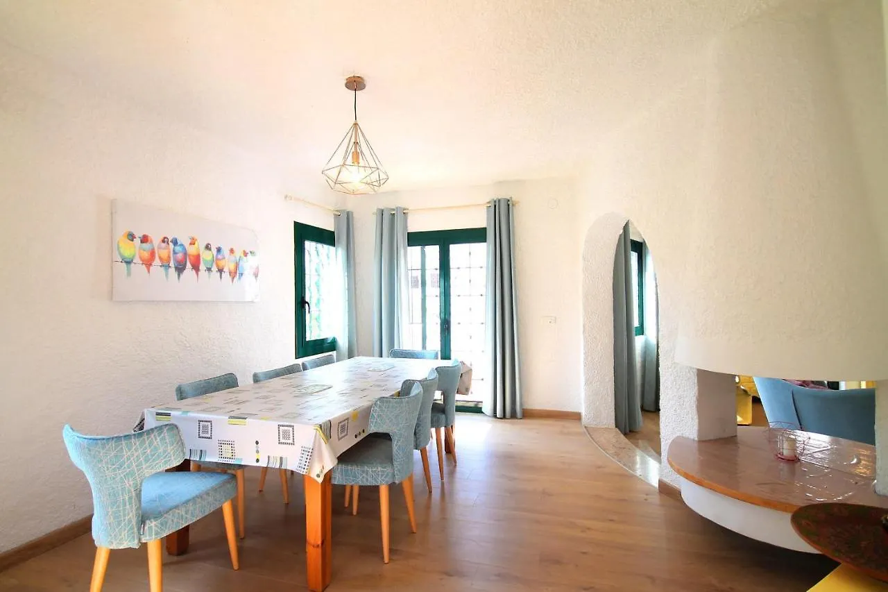 Holiday Home Anais L'Escala Villa