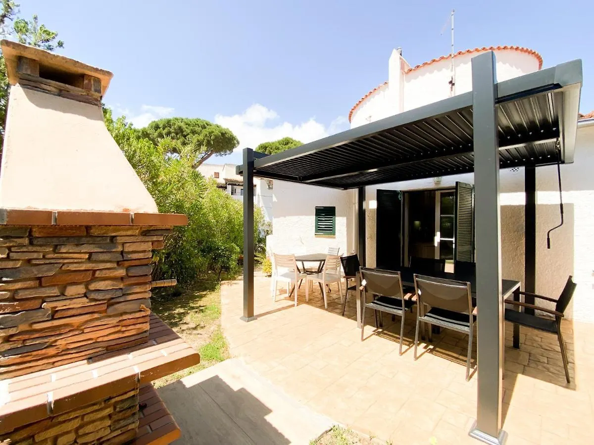 Holiday Home Anais L'Escala Villa